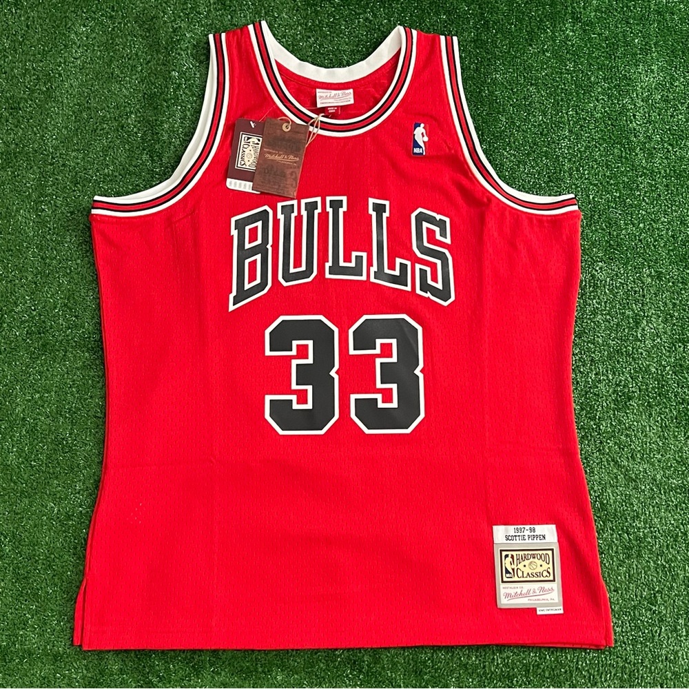Scottie Pippen Chicago Bulls 1997-1998 Mitchell & Ness Red NBA Swingman Jersey
